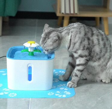 Автоматична поилка за котки Фонтан  2,5л-Pet Interest Pet Water Flower